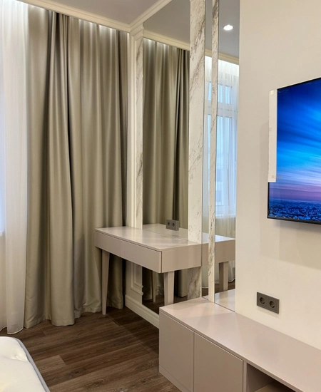 Консоль и ТВ тумба 